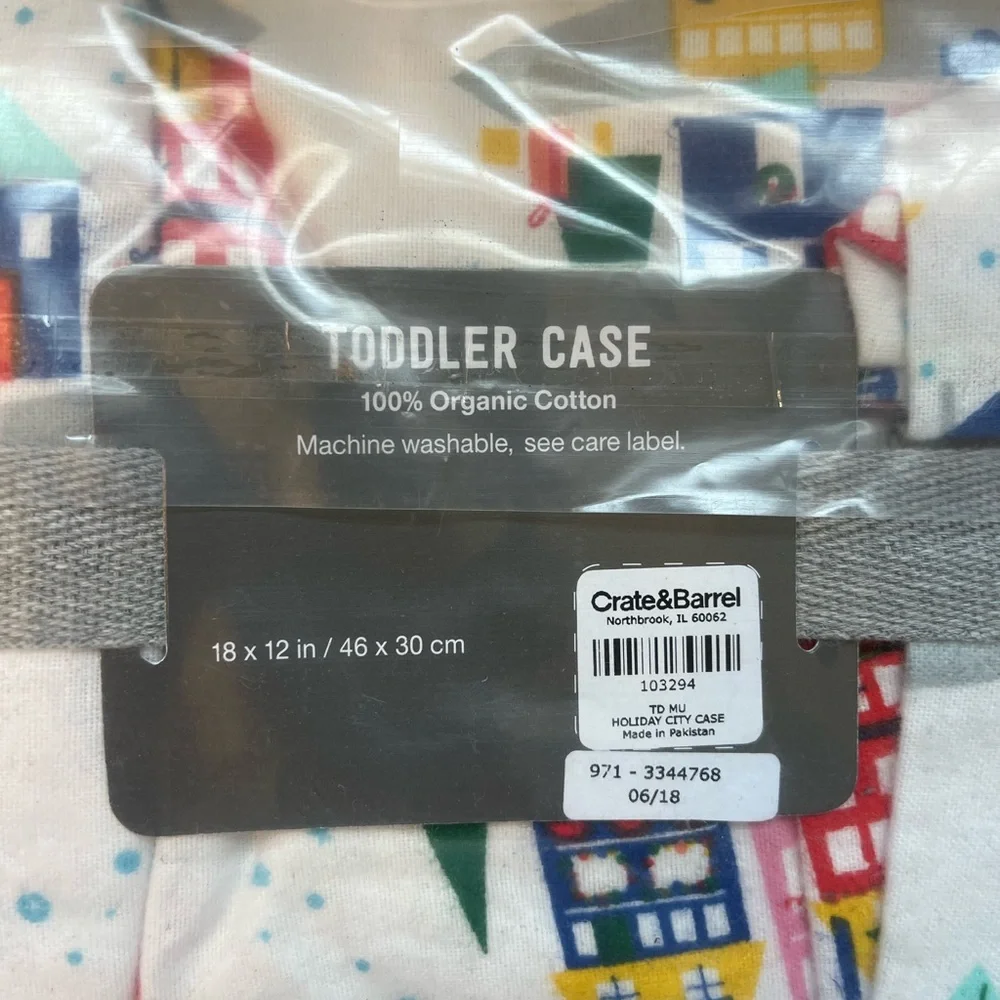 Crate&kids toddler pillow case in flannel holiday print